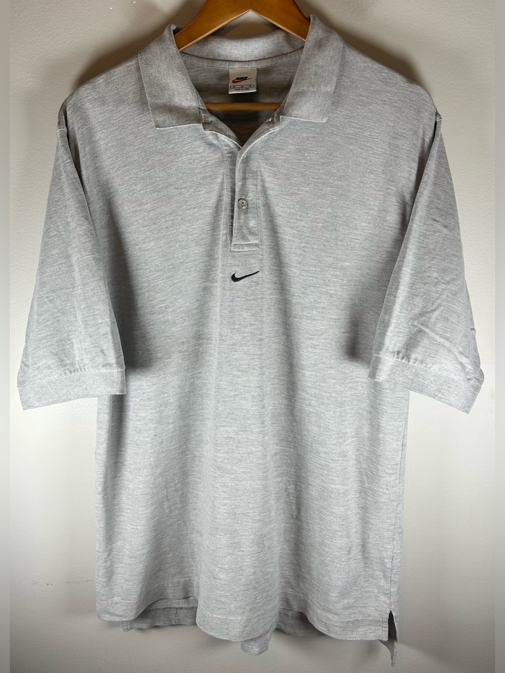 Vintage Y2K Nike Men’s Polo Shirt Size M Center Swoosh Logo Baggy Peru RARE
